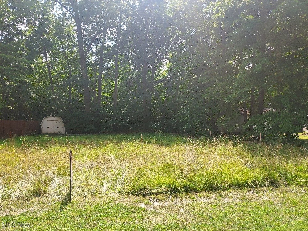 Lawnview Avenue Lake Milton OH 44429
