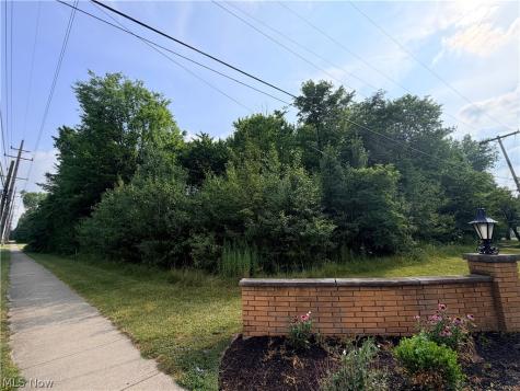Winding Way Brecksville OH 44141