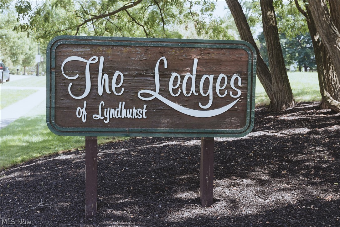 5108 Abigail Drive Lyndhurst OH 44124