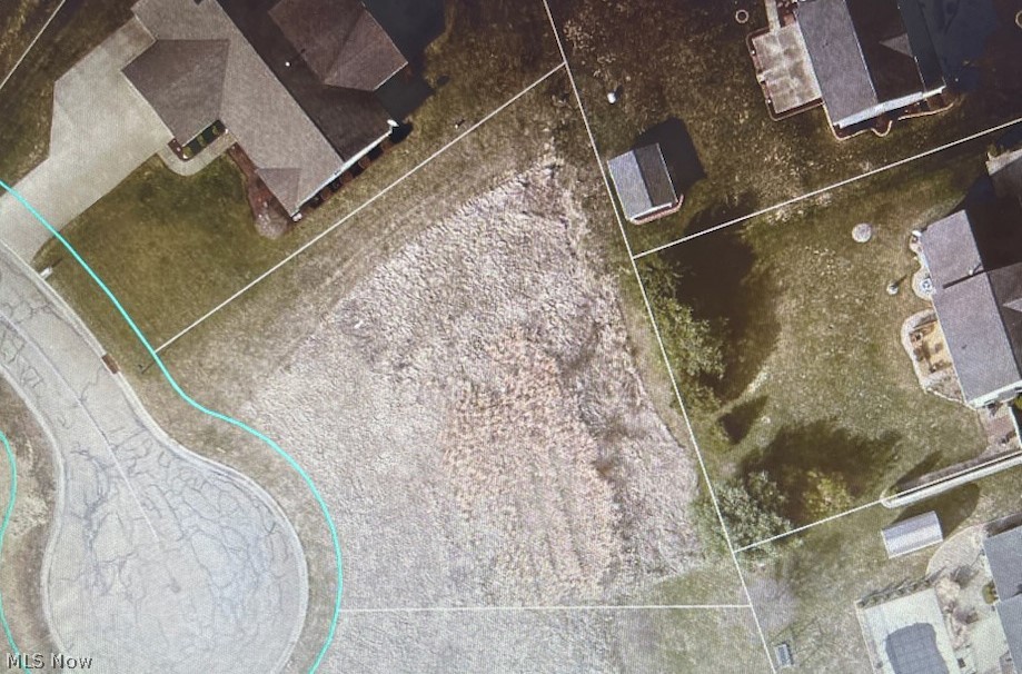 5509 Shadow Field Circle NE Louisville OH 44641