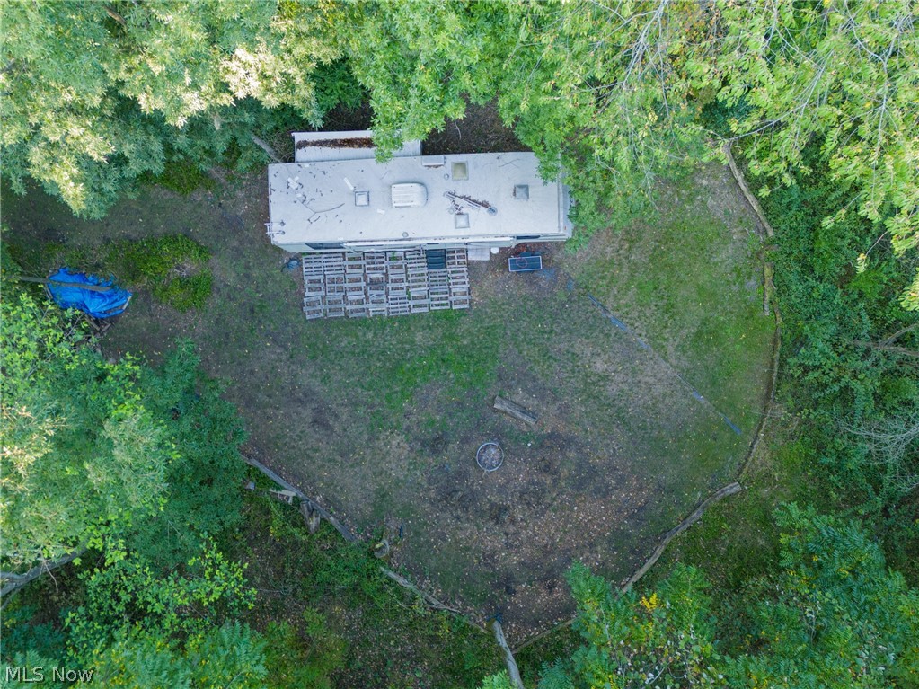 1135 N Mahoning Portage Co Line Road Lake Milton OH 44429