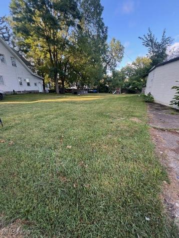Lake Avenue Elyria OH 44035