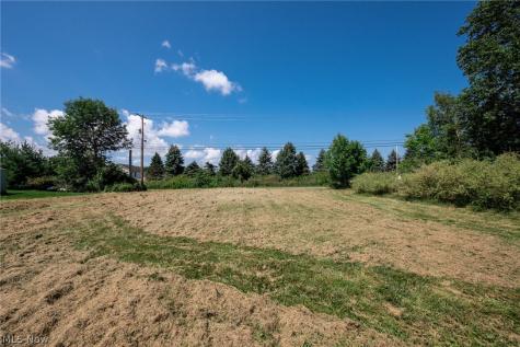1808 Sandy Lake Road Ravenna OH 44266