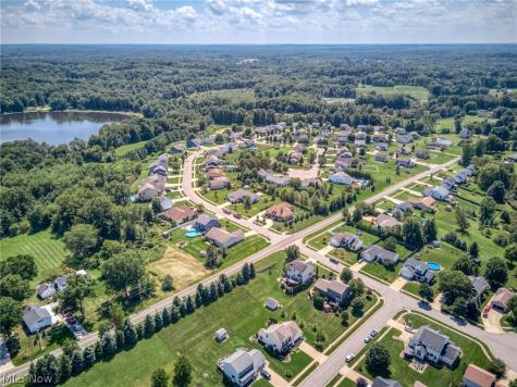 1808 Sandy Lake Road Ravenna OH 44266