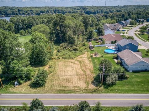 1808 Sandy Lake Road Ravenna OH 44266