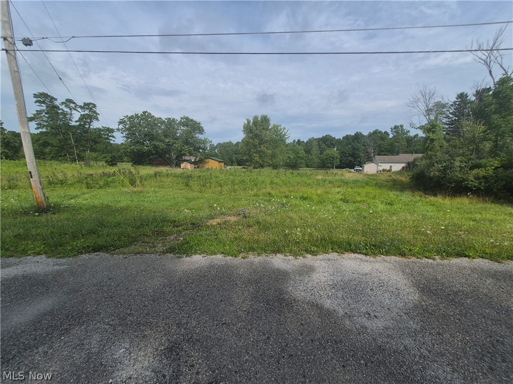 1129-1130 Cinnamon Drive West Salem OH 44287
