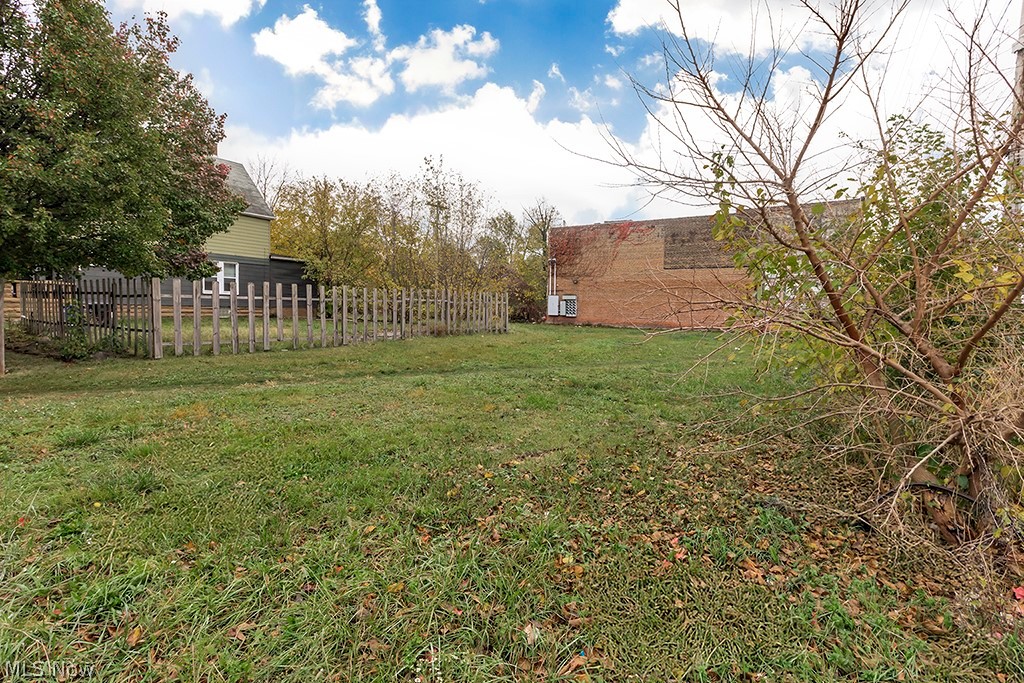 885 E 105th Street Cleveland OH 44108