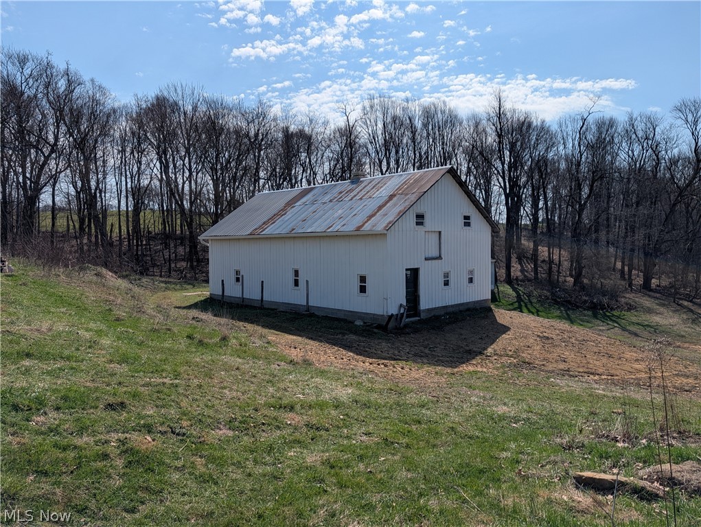 5696 Township Road 289 Hammondsville OH 43945