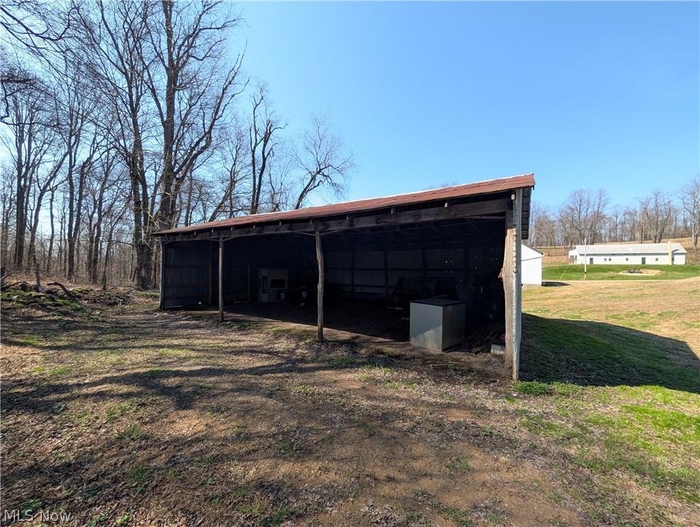 5696 Township Road 289 Hammondsville OH 43945