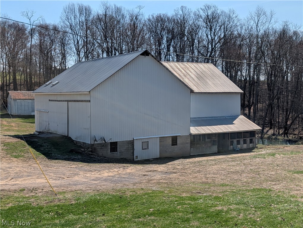 5696 Township Road 289 Hammondsville OH 43945