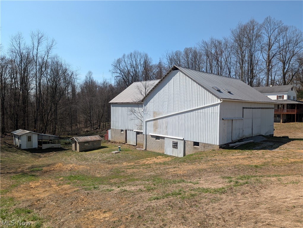 5696 Township Road 289 Hammondsville OH 43945
