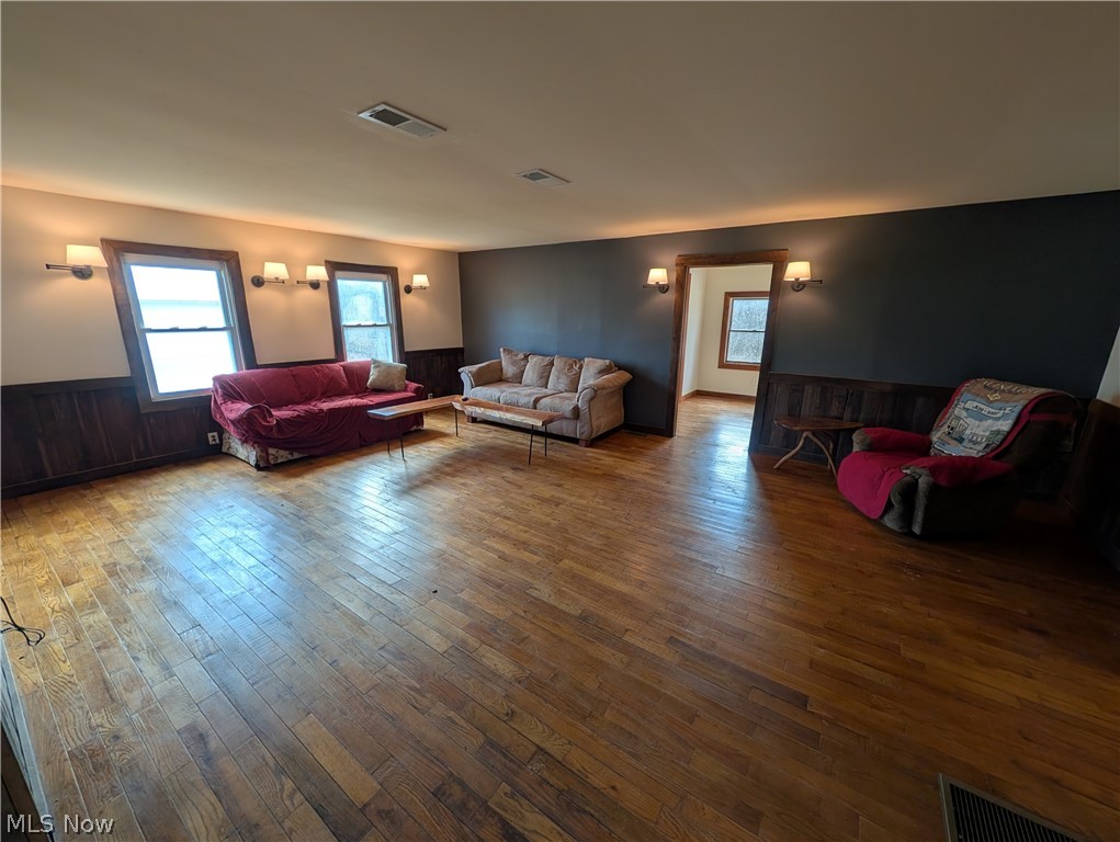 5696 Township Road 289 Hammondsville OH 43945