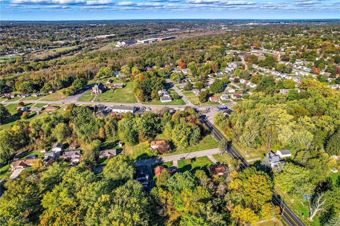 3307 Upland Struthers OH 44471