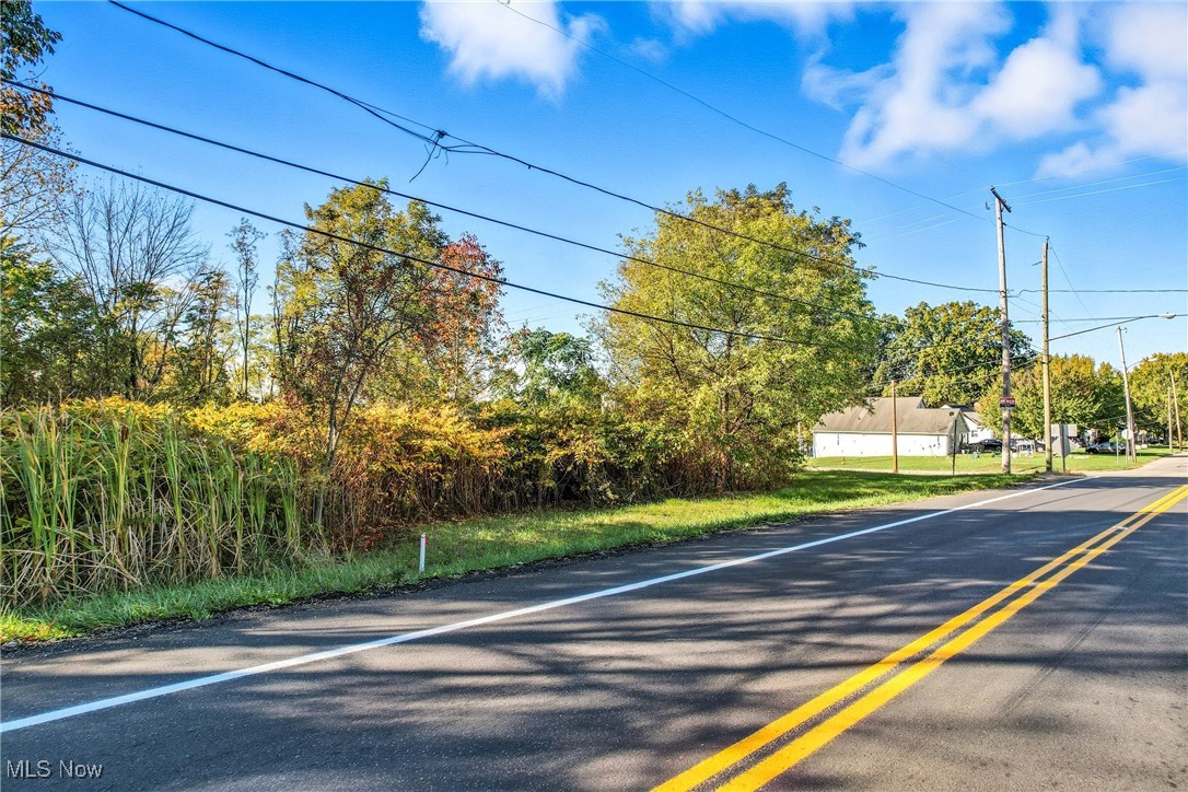 3307 Upland Struthers OH 44471