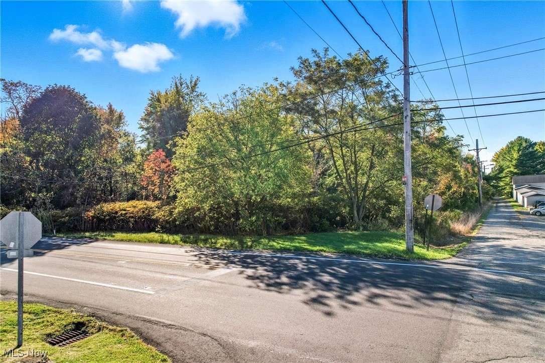 3307 Upland Struthers OH 44471