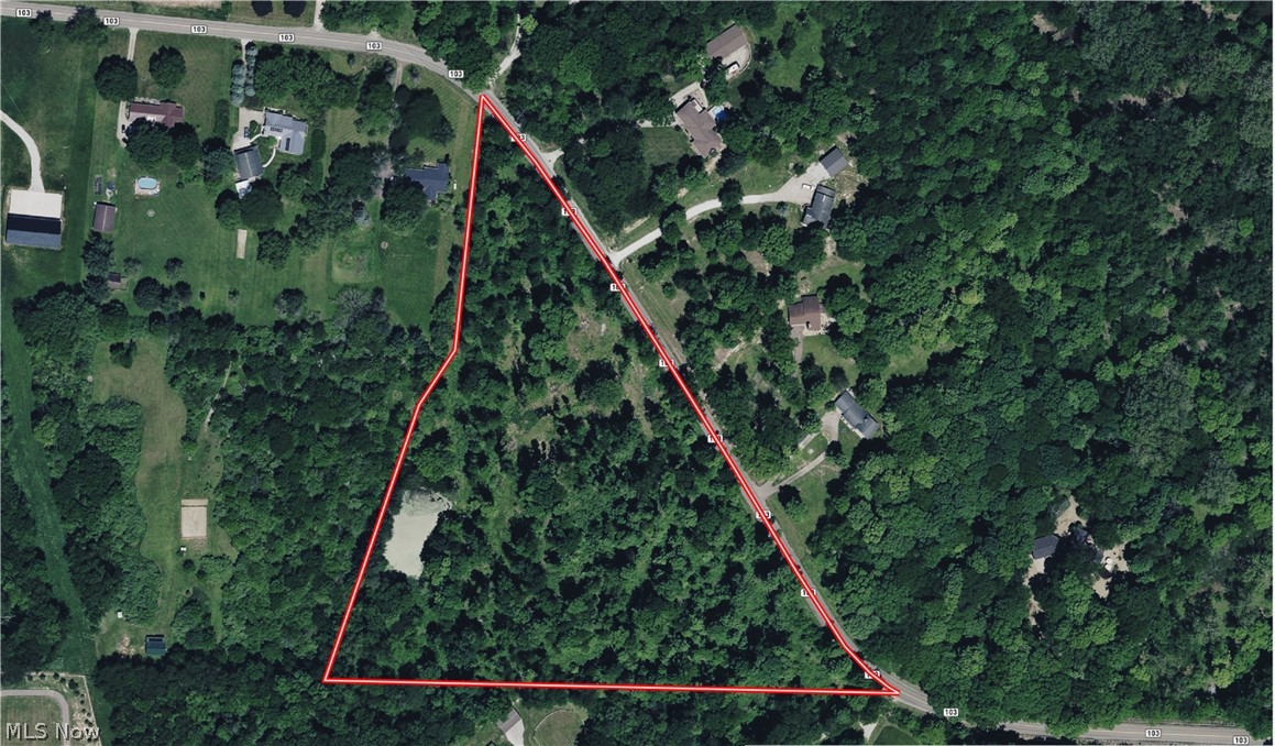 2274 N Orchard Road NE Bolivar OH 44612