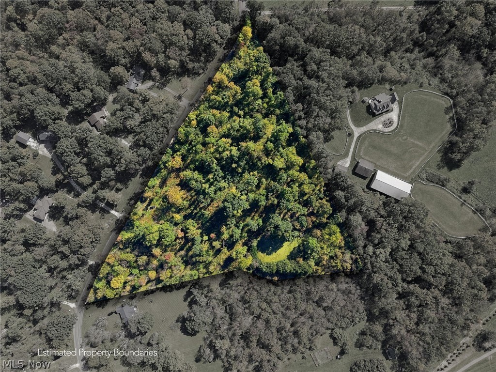 2274 N Orchard Road NE Bolivar OH 44612