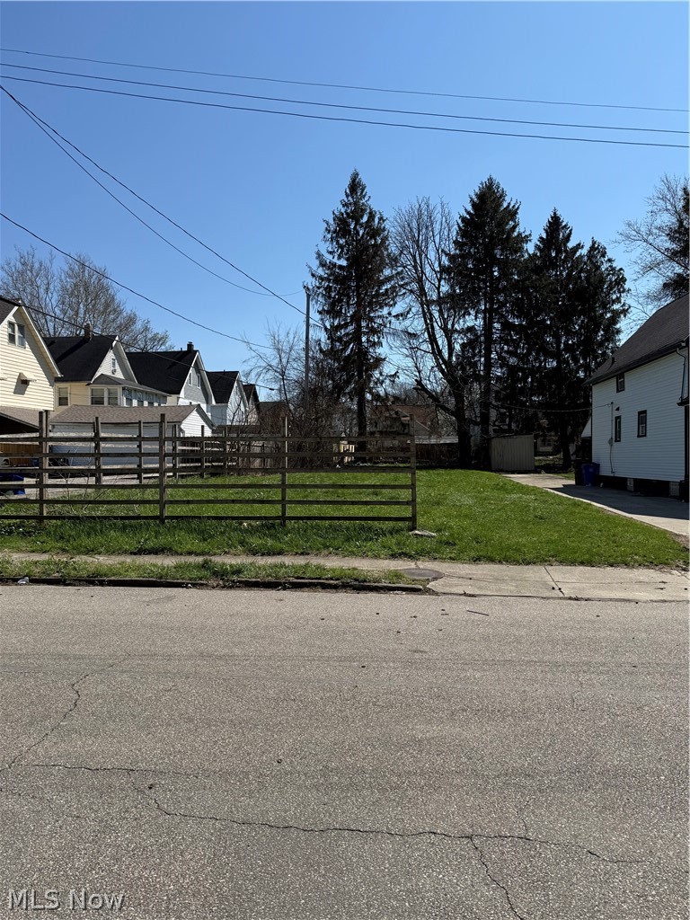 2208 Hurley Avenue Cleveland OH 44109