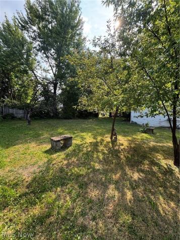 829 Whitcomb Road Cleveland OH 44110