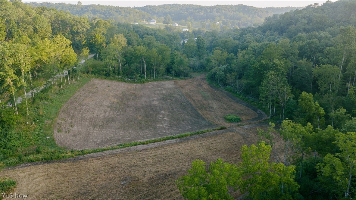 Pacific Road NE Carrollton OH 44615