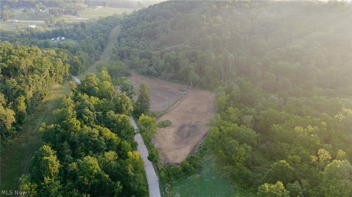 Pacific Road NE Carrollton OH 44615
