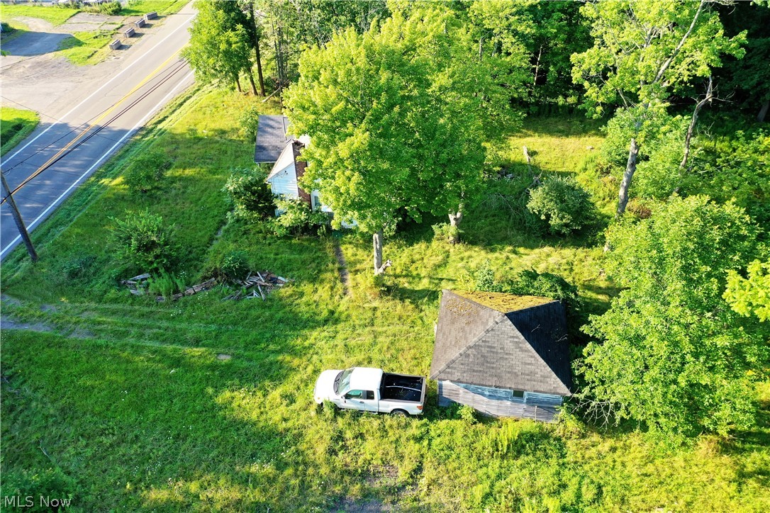 641 State Route 7 SE Brookfield OH 44403