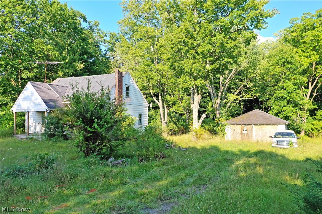 641 State Route 7 SE Brookfield OH 44403