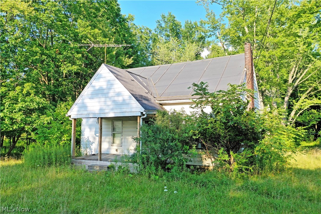 641 State Route 7 SE Brookfield OH 44403