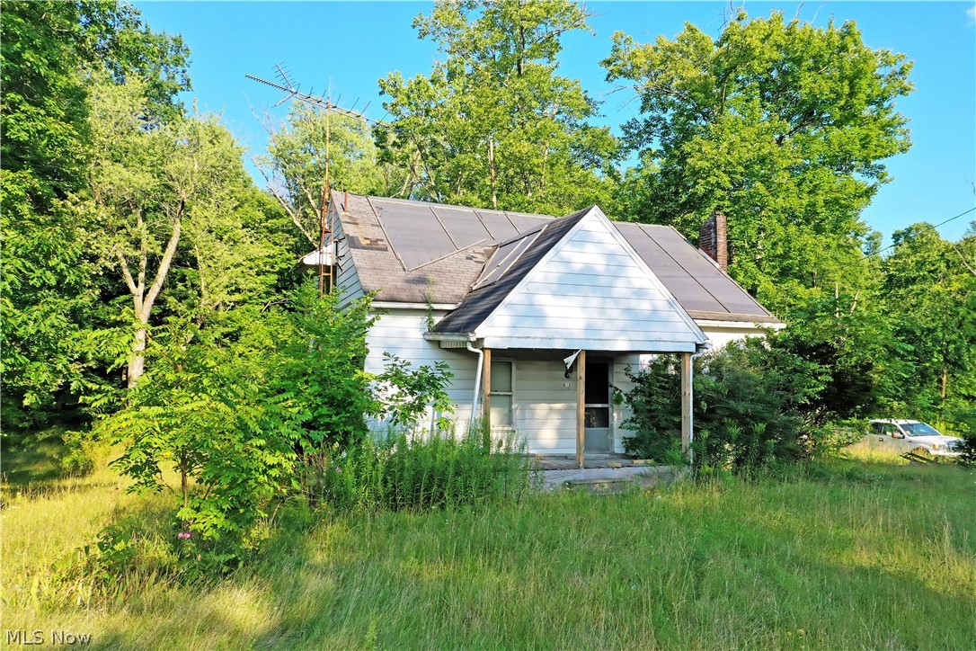641 State Route 7 SE Brookfield OH 44403
