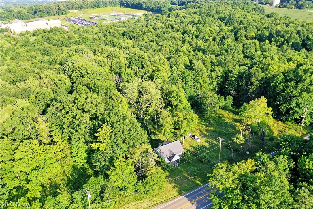 641 State Route 7 SE Brookfield OH 44403