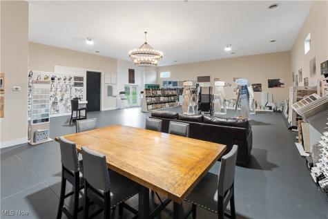 8942 Greensway Street NW Massillon OH 44646