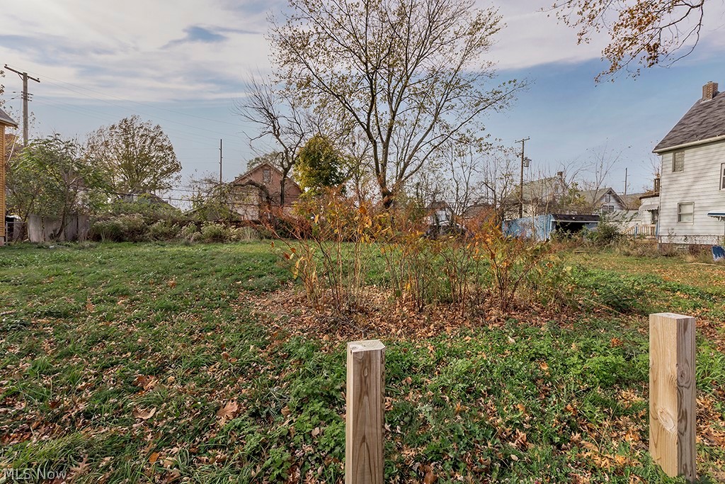 1274 E 134th Street East Cleveland OH 44112