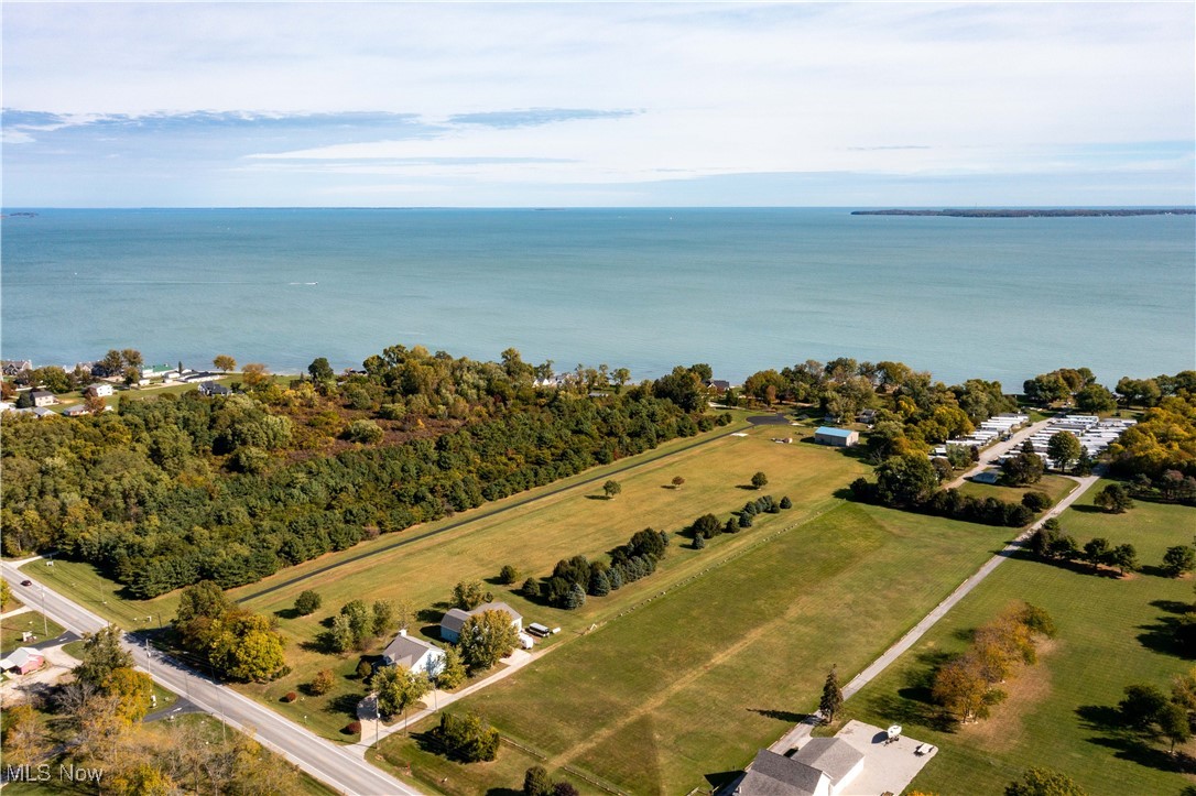 3621 NE Catawba Road Port Clinton OH 43452