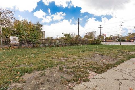 12601 Saint Clair Avenue Cleveland OH 44108