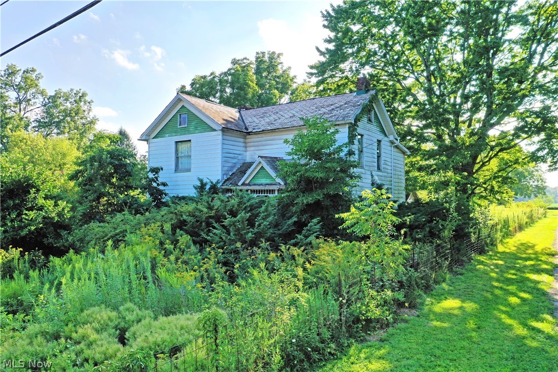 3229 State Route 7 Fowler OH 44418