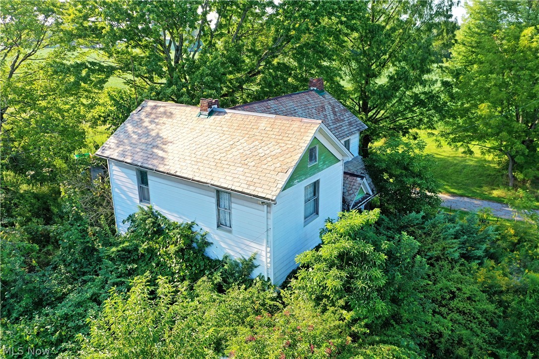 3229 State Route 7 Fowler OH 44418