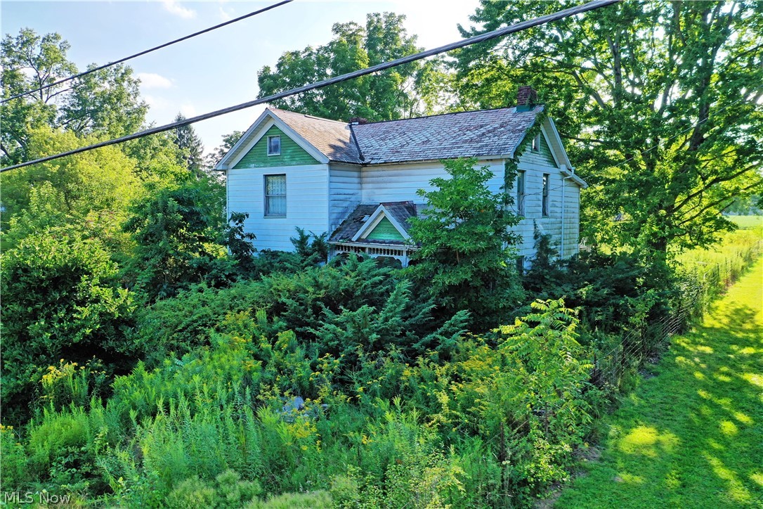 3229 State Route 7 Fowler OH 44418