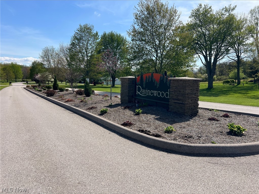 Sl 62 Ravinewood Drive Austinburg OH 44010