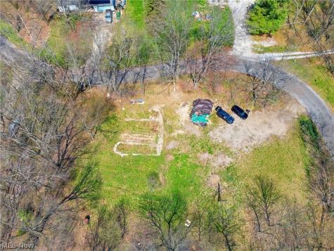 2854 Swinehart Akron OH 44312
