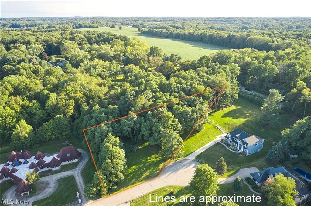 4872 Autumn Leaves Drive Akron OH 44333