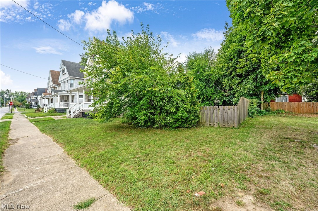 2256 E 85th Street Cleveland OH 44106