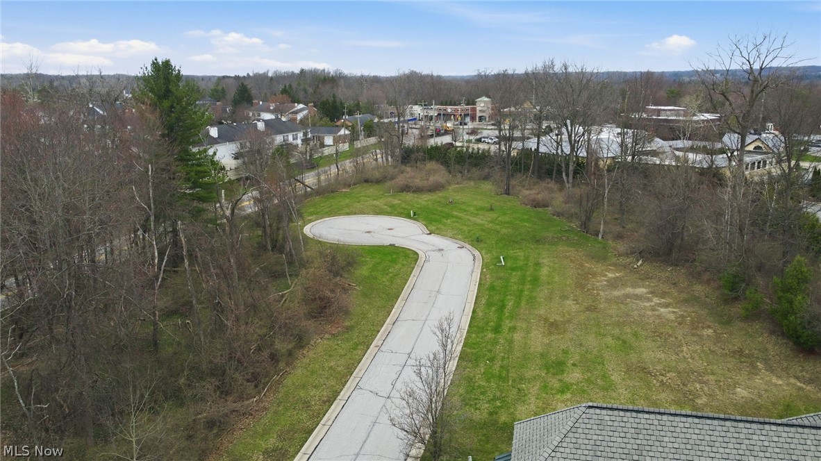 Lancaster Court Chagrin Falls OH 44022