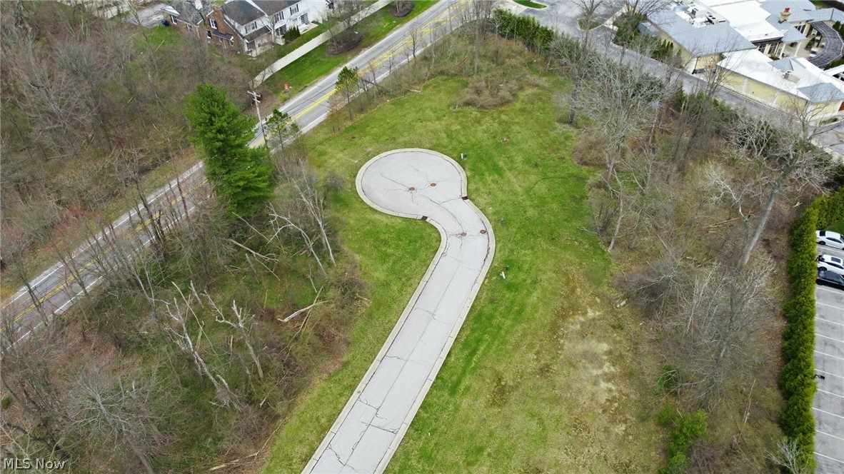 Lancaster Court Chagrin Falls OH 44022