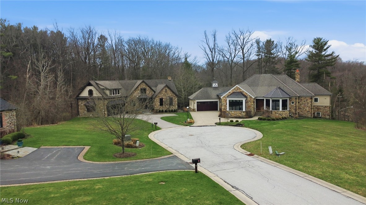 Lancaster Court Chagrin Falls OH 44022
