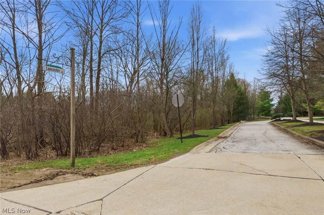 Lancaster Court Chagrin Falls OH 44022
