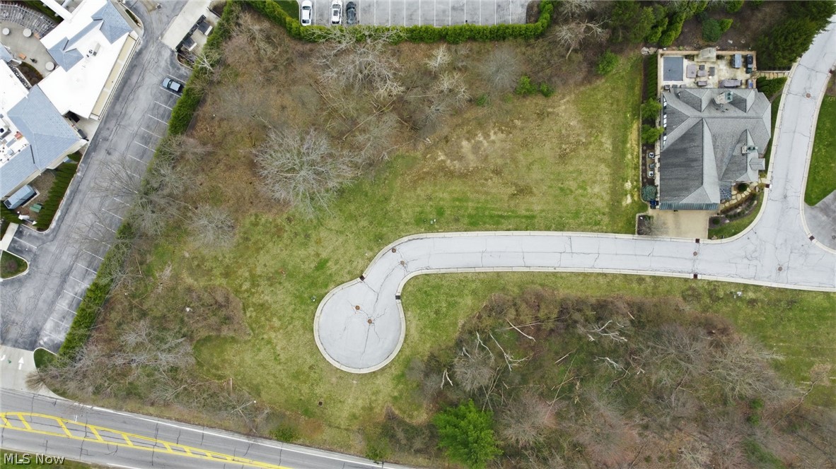 Lancaster Court Chagrin Falls OH 44022