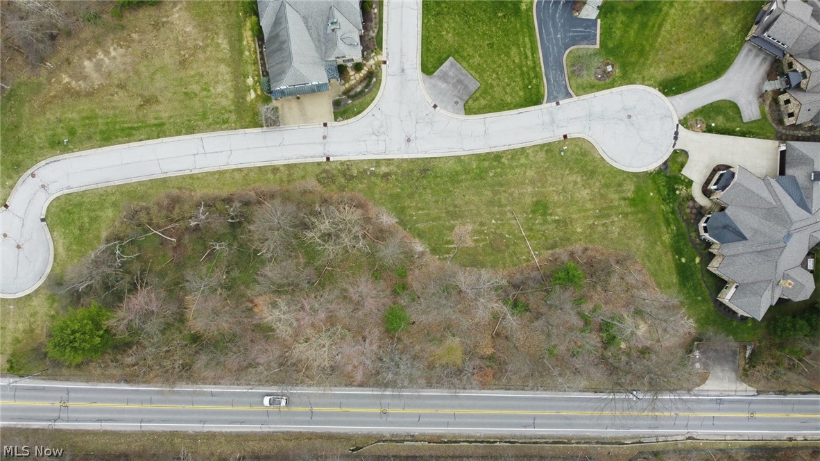 Lancaster Court Chagrin Falls OH 44022