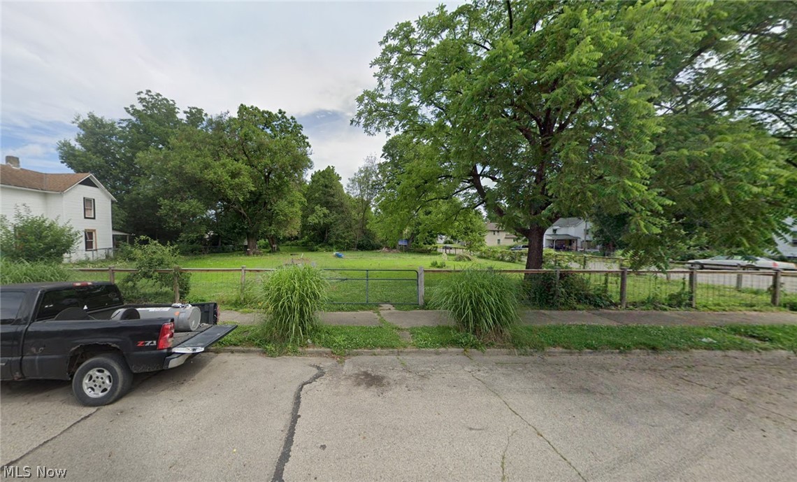 406 Sherman Avenue Springfield OH 45503
