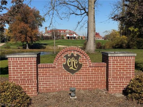 142 Relentless Way Hartville OH 44632