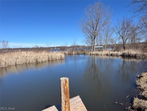 Lakeside Drive Lakemore OH 44250
